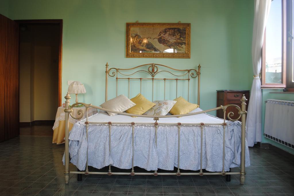 Villa Casa Clara à Montecchio  Chambre photo